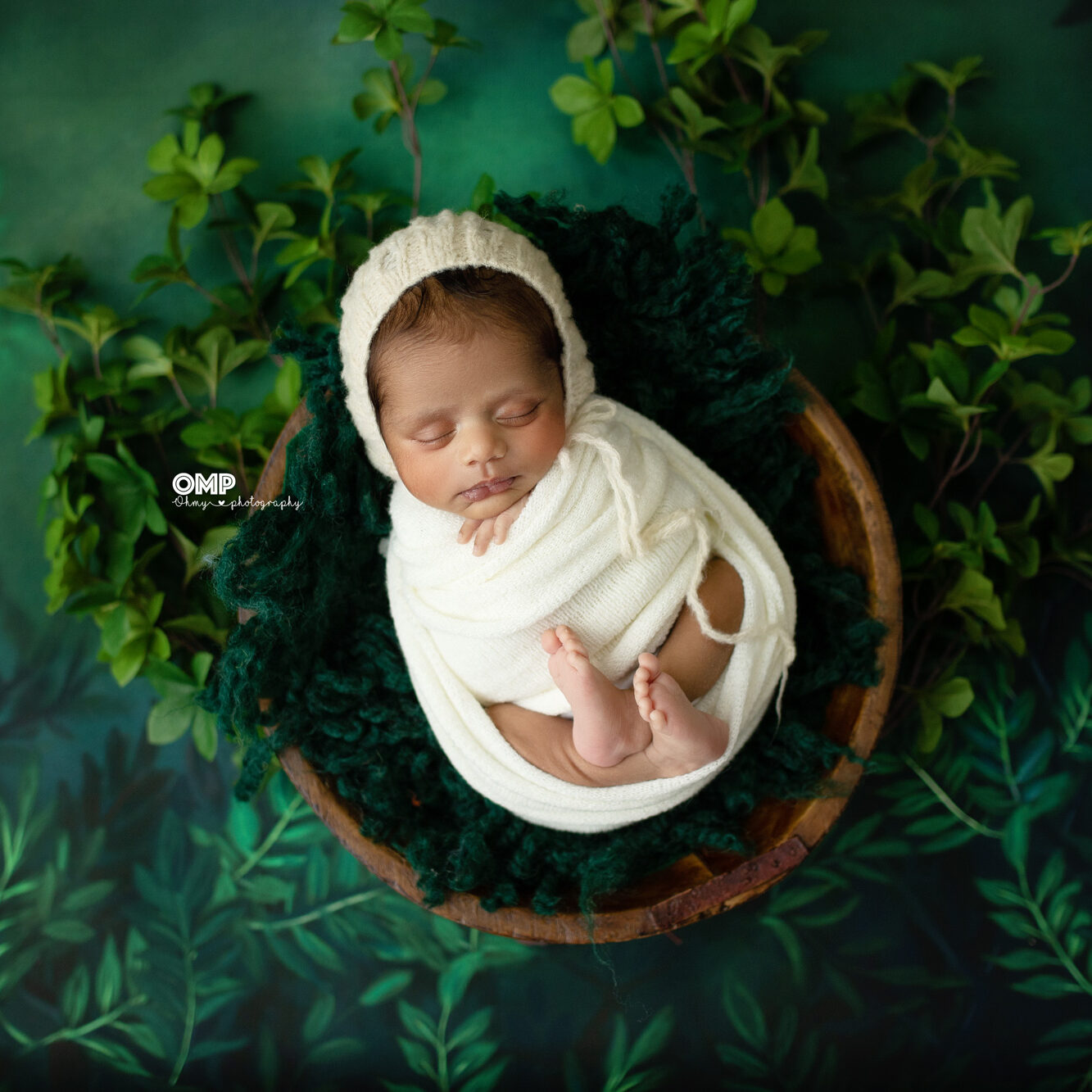 newborn photography in qatar